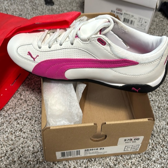Puma Shoes - Puma tennis shoes. Never Worn